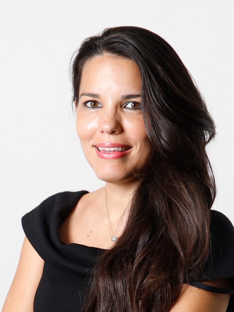 Alina Valcarce-new head pic | studio3eight